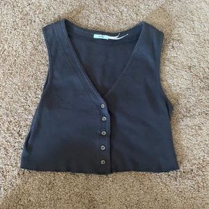 Cropped tank sweater